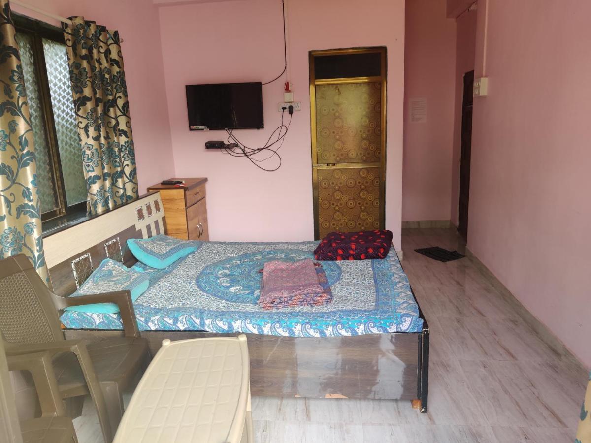 Gulmohar Cottages - Home Stay In 阿里巴格 外观 照片