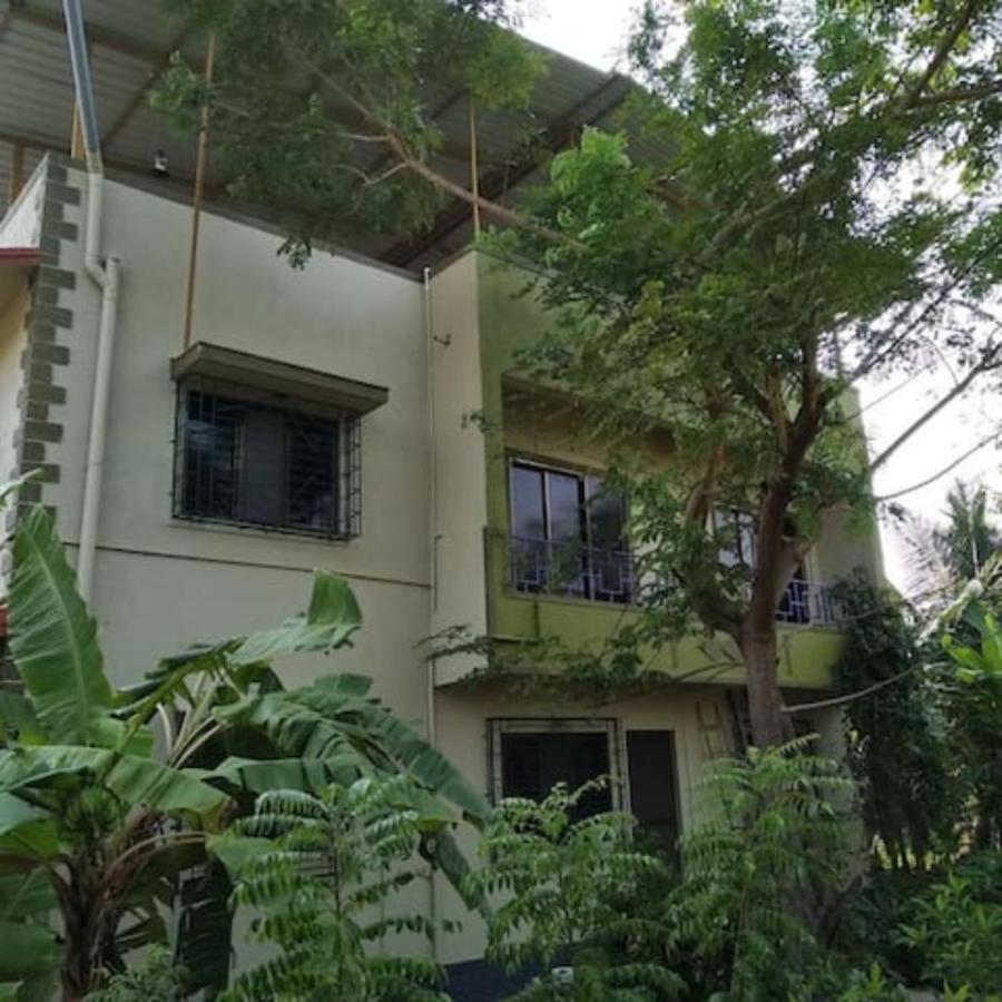 Gulmohar Cottages - Home Stay In 阿里巴格 外观 照片